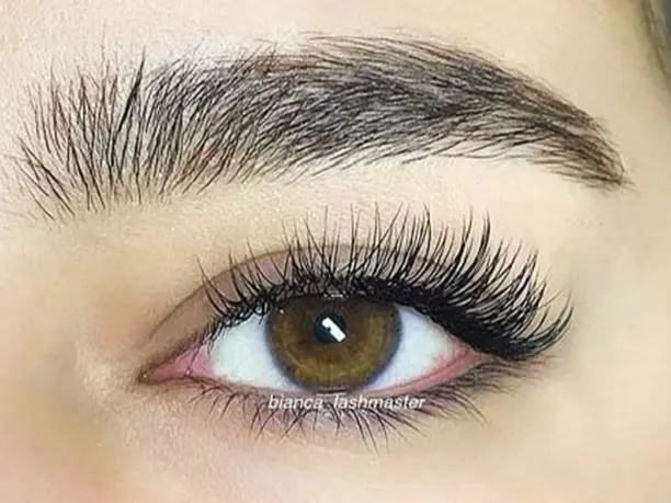 خدمات مژه با بیانکا