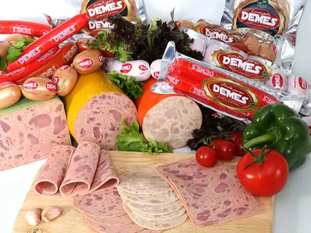محصولات گوشتی دمس